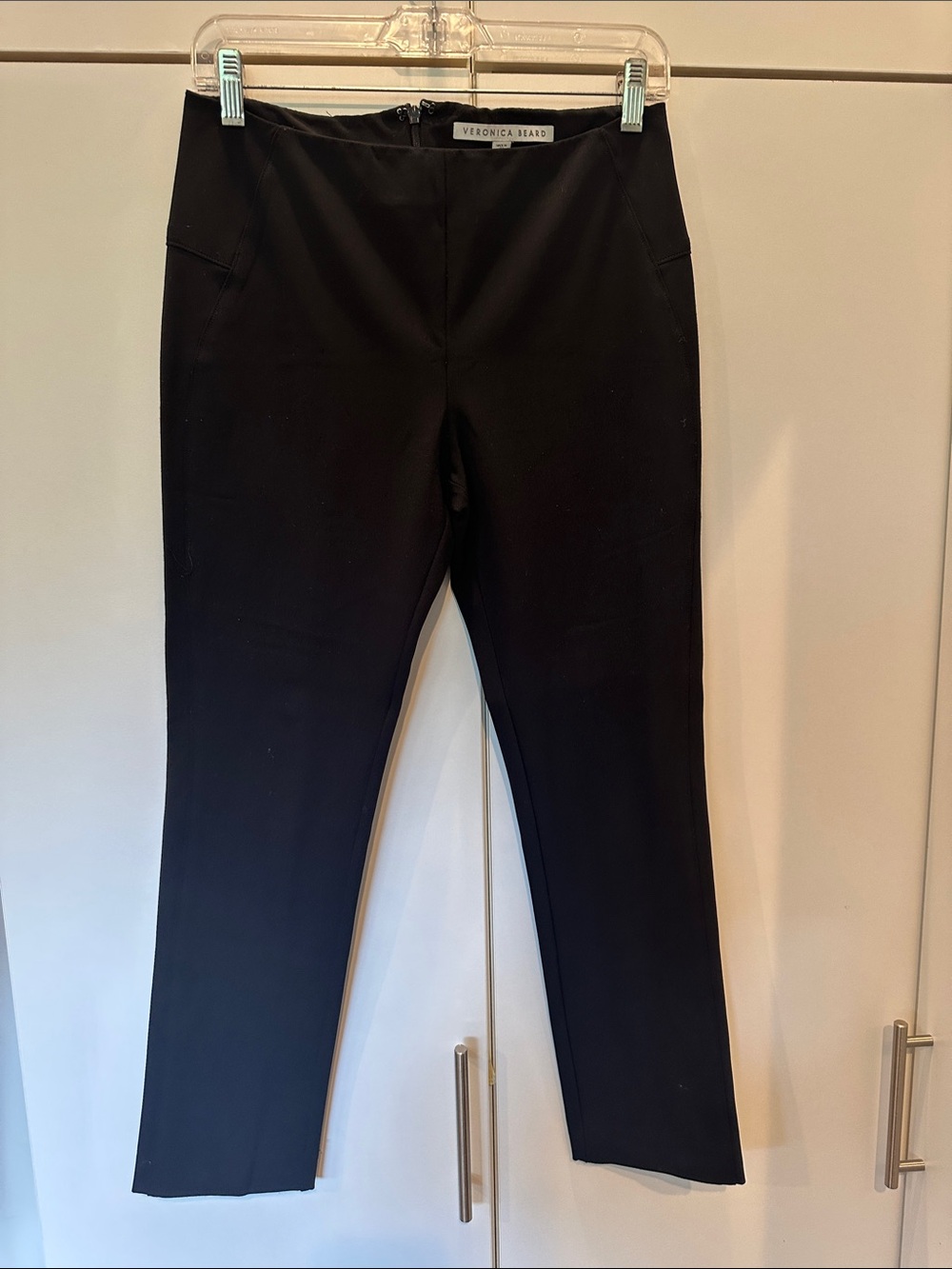 Veronica Beard Black Slim Straight-Leg Cropped Pants
